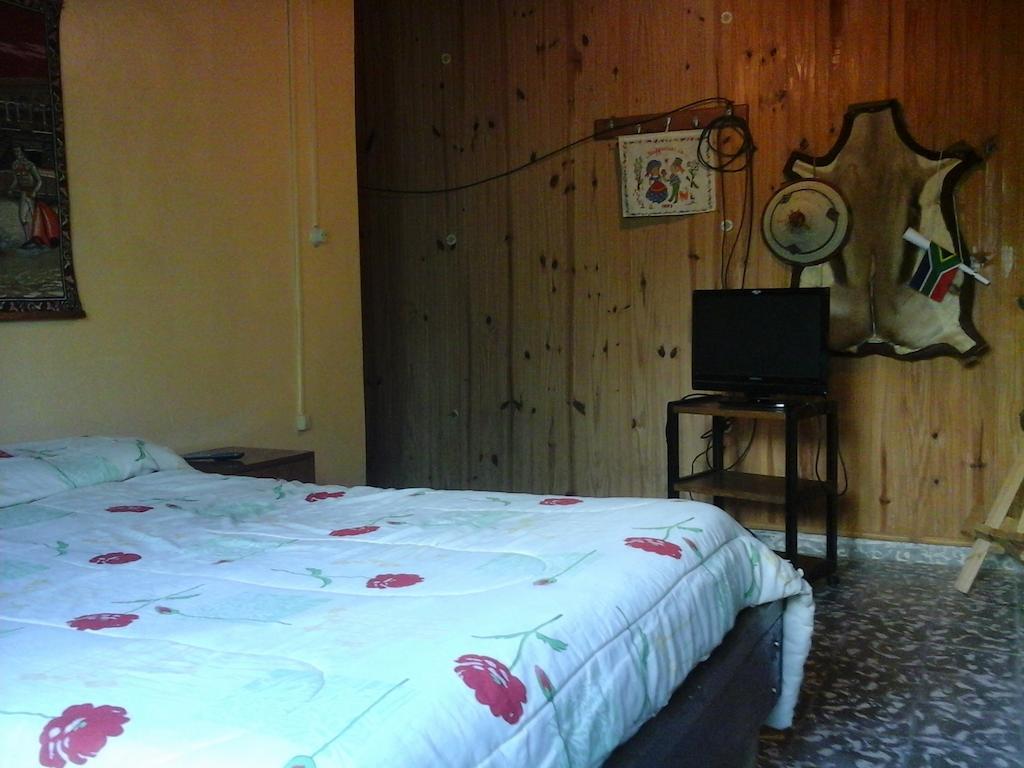 Carmelo Hostel Стая снимка